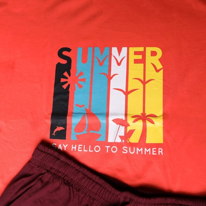 ⁦طقم قطعتين تيشيرت وشورت للأطفال لون برتقالي وخمري⁩ - الصورة ⁦4⁩