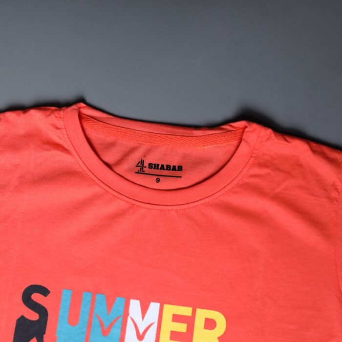 ⁦طقم قطعتين تيشيرت وشورت للأطفال لون برتقالي وخمري⁩ - الصورة ⁦5⁩