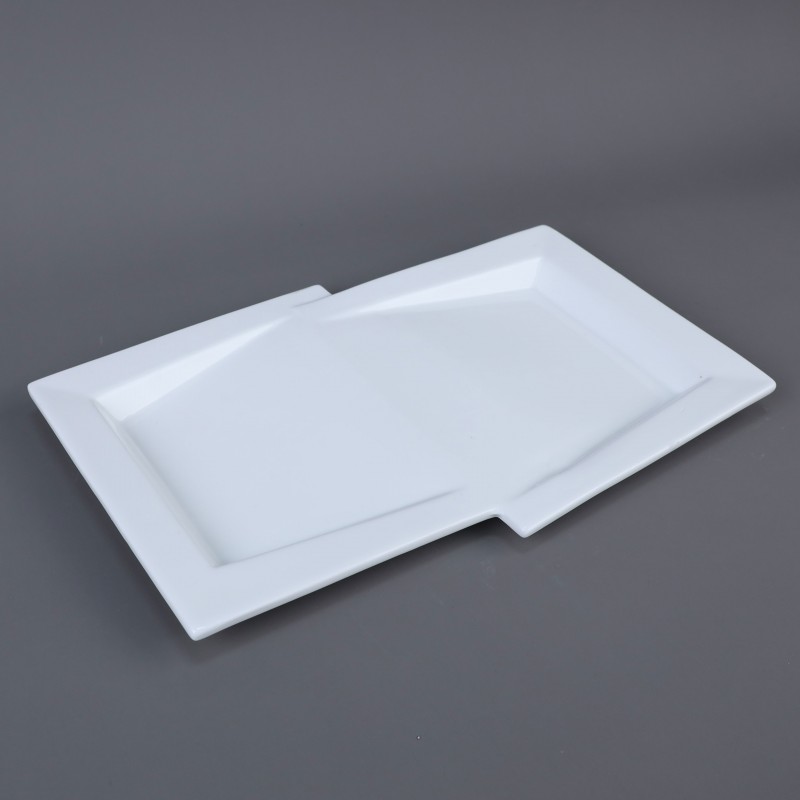⁦صحن بورسلان بتصميم شبه مستطيل حجم 32×19 سم لون أبيض⁩ - الصورة ⁦1⁩