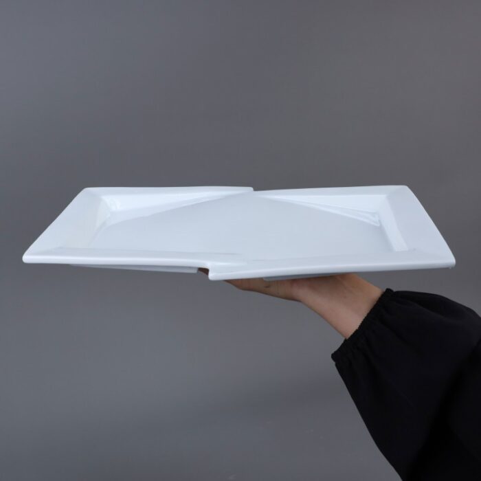 ⁦صحن بورسلان بتصميم شبه مستطيل حجم 32×19 سم لون أبيض⁩ - الصورة ⁦3⁩