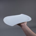 صحن بورسلان حجم 33×27 سم لون أبيض