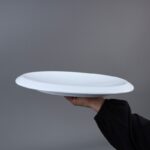 ⁦صحن بورسلان بتصميم بيضاوي حجم 35×27 سم لون أبيض⁩ - الصورة ⁦3⁩