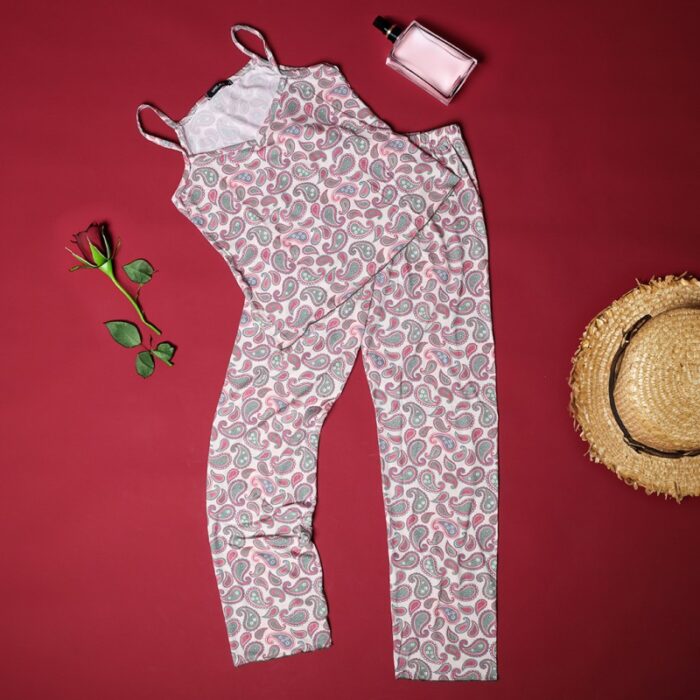 ⁦بجامة صيفية للنساء لون بيج وأخضر بتصميم زخارف⁩ - الصورة ⁦2⁩