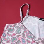 ⁦بجامة صيفية للنساء لون بيج وأخضر بتصميم زخارف⁩ - الصورة ⁦5⁩