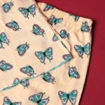 ⁦بجامة صيفية للنساء لون أصفر بتصميم فراشات⁩ - الصورة ⁦3⁩