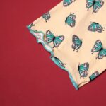 ⁦بجامة صيفية للنساء لون أصفر بتصميم فراشات⁩ - الصورة ⁦4⁩