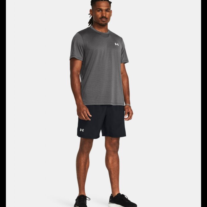 ⁦شورت اندر ارمور لانش 7 للرجال لون اسود-Under Armour Men's UA Launch 7" Shorts⁩ - الصورة ⁦3⁩