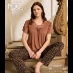 بيجامة بيتية قطعتين تيشيرت وبنطلون للنساء لون بني