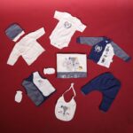 ⁦طقم للأطفال حديثي الولادة 10 قطع لون كحلي و أبيض⁩ - الصورة ⁦3⁩