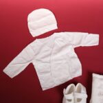 ⁦طقم للأطفال حديثي الولادة 10 قطع لون أوف وايت وبيج⁩ - الصورة ⁦8⁩