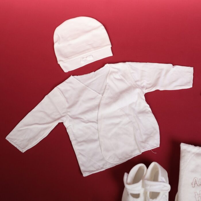 ⁦طقم للأطفال حديثي الولادة 10 قطع لون أوف وايت وبيج⁩ - الصورة ⁦8⁩