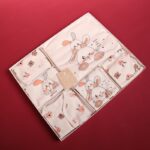 ⁦طقم للأطفال حديثي الولادة 10 قطع لون بيج⁩ - الصورة ⁦2⁩