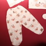 ⁦طقم للأطفال حديثي الولادة 10 قطع لون بيج⁩ - الصورة ⁦6⁩