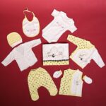 ⁦طقم للأطفال حديثي الولادة 10 قطع لون أصفر⁩ - الصورة ⁦2⁩