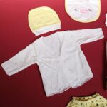 ⁦طقم للأطفال حديثي الولادة 10 قطع لون أصفر⁩ - الصورة ⁦8⁩