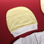 ⁦طقم للأطفال حديثي الولادة 10 قطع لون أصفر⁩ - الصورة ⁦9⁩