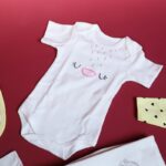 ⁦طقم للأطفال حديثي الولادة 10 قطع لون أصفر⁩ - الصورة ⁦11⁩