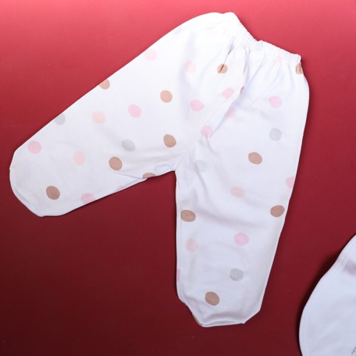 ⁦طقم للأطفال حديثي الولادة 10 قطع لون أبيض وزهري⁩ - الصورة ⁦4⁩