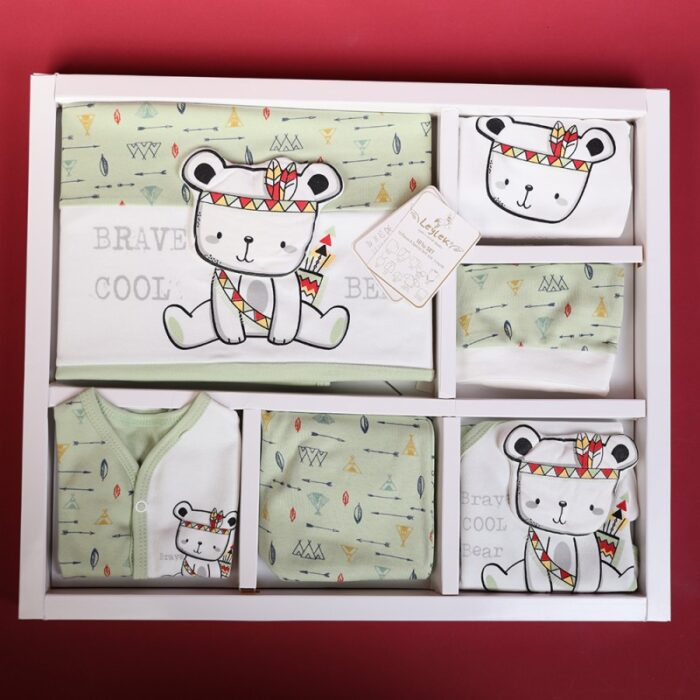 10335125_67dc4ebcd62b4 طقم للأطفال حديثي الولادة 10 قطع لون أخضر و أبيض - الصورة 1