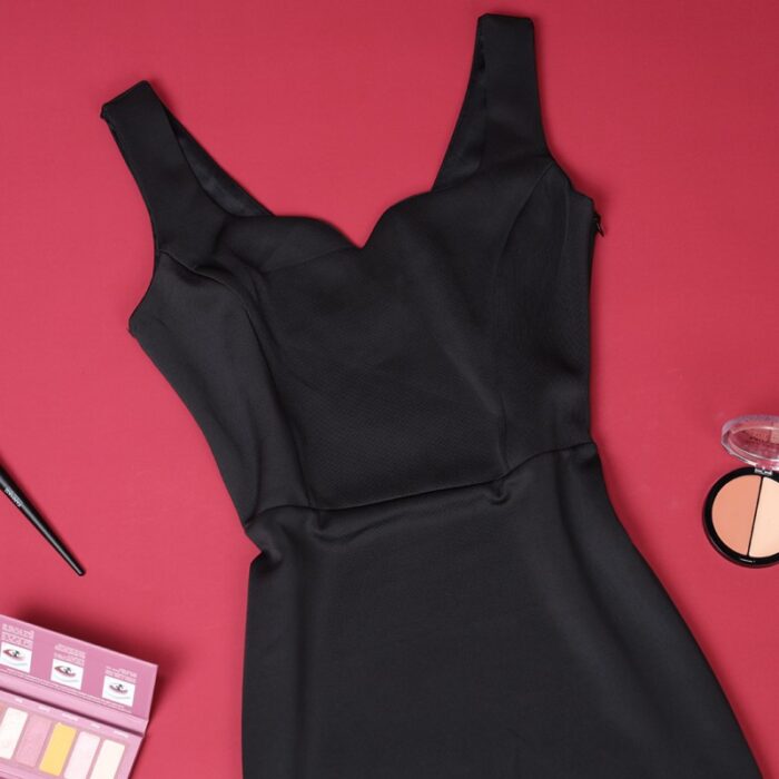 ⁦فستان حفر للنساء لون أسود⁩ - الصورة ⁦2⁩