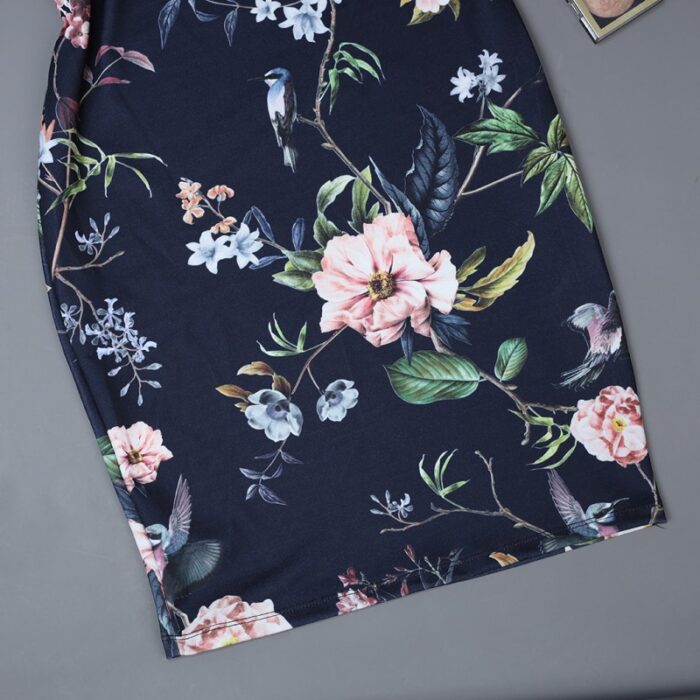 ⁦فستان حفر للنساء لون كحلي بتصميم عصفور⁩ - الصورة ⁦4⁩