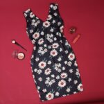 فستان حفر للنساء لون أسود مورد