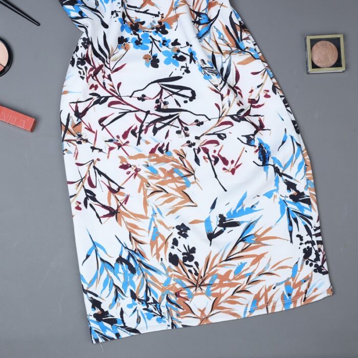 ⁦فستان حفر للنساء لون أبيض وأزرق⁩ - الصورة ⁦3⁩