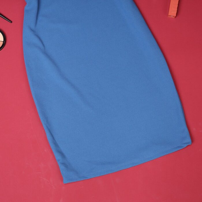 ⁦فستان حفر للنساء لون أزرق سادة⁩ - الصورة ⁦3⁩