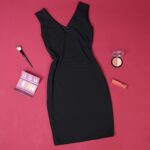 ⁦فستان حفر للنساء لون أسود سادة⁩ - الصورة ⁦5⁩