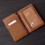 ⁦محفظة جلد طبيعي للرجال لون عسلي⁩ - الصورة ⁦3⁩