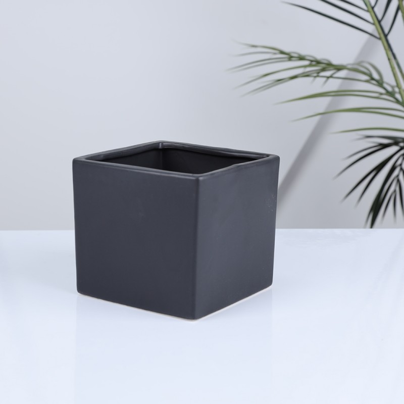 ⁦قوار بورسلان قطعة واحدة لون أسود⁩ - الصورة ⁦1⁩