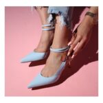 حذاء كعب للنساء لون أزرق فاتح من Sami Boutique