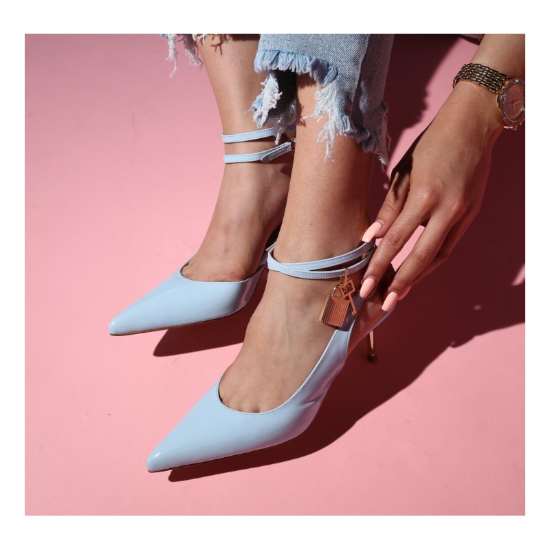 ⁦حذاء كعب للنساء لون أزرق فاتح من Sami Boutique⁩ - الصورة ⁦1⁩