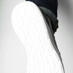 ⁦adidas Men's Lite Racer Adapt 7.0 Shoes - Grey- حذاء اديداس لايت ريسر ادبت 7.0 للرجال لون رمادي ونعل ابيض⁩ - الصورة ⁦22⁩