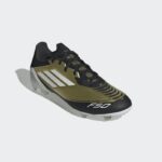 ⁦adidas Unisex' F50 League Messi Firm/Multi-Ground Soccer Cleats Boots - Gold - حذاء اديداس اف 50 ليجا ميسي فيرم ملتي جراوند للجنسين لون ذهبي وابيض⁩ - الصورة ⁦5⁩