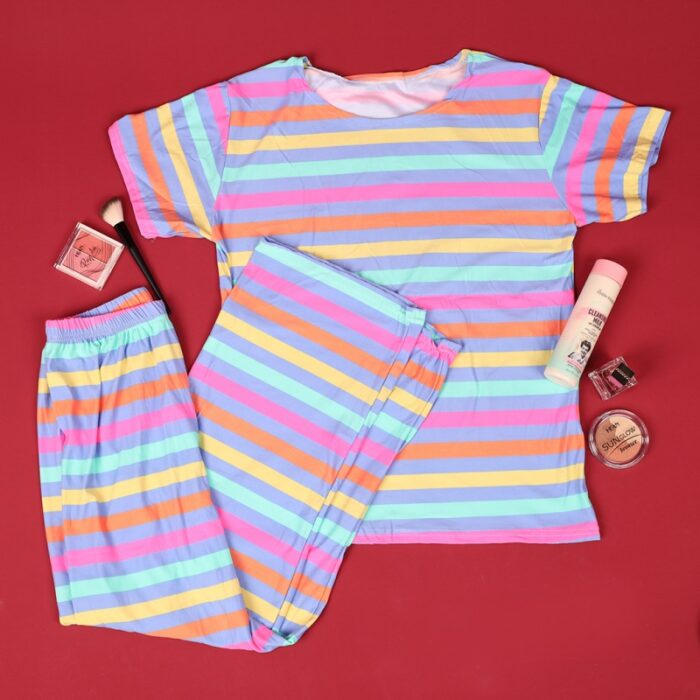 10335883_67dc5437378d4 بجامة ستاتي مخطط مكونه من قطعتين بنطلون وتيشيرت قطني ملون - الصورة 1