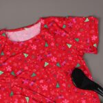 ⁦بجامة ستاتي مورد مكونه من قطعتين بنطلون وتيشيرت قطني لون أحمر⁩ - الصورة ⁦4⁩