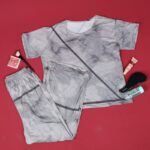 ⁦بجامة ستاتي مكونه من قطعتين بنطلون وتيشيرت قطني لون سكني⁩ - الصورة ⁦4⁩