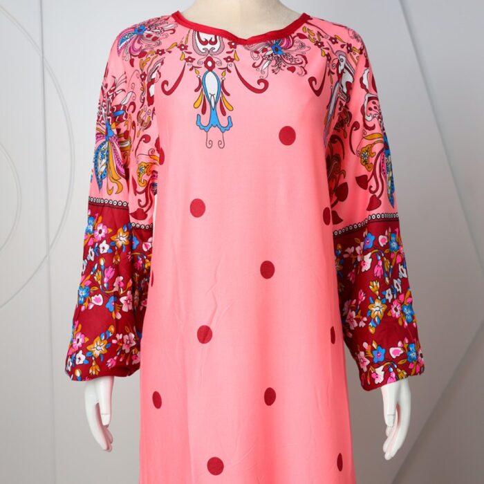 ⁦قميص بيتي للنساء كم طويل لون زهري⁩ - الصورة ⁦3⁩