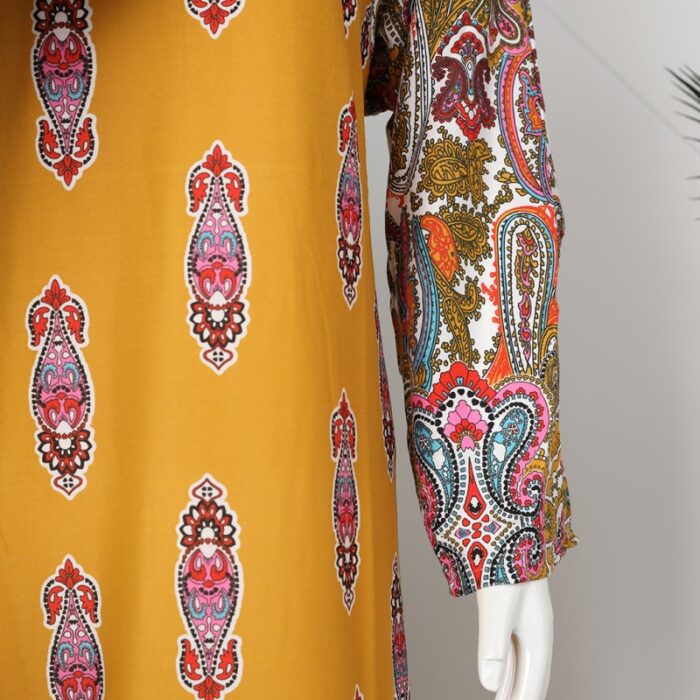 ⁦قميص بيتي للنساء كم طويل لون كموني بتصميم زخارف⁩ - الصورة ⁦8⁩