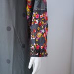 ⁦قميص بيتي للنساء كم طويل لون سكني غامق⁩ - الصورة ⁦9⁩