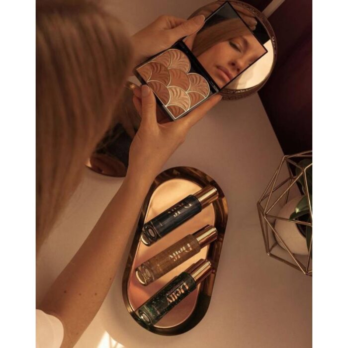 ⁦Delfy Fantasy - Face Powder 17 G- بودرة لإضاءة الوجه من ديلفي حجم 17 غم⁩ - الصورة ⁦4⁩