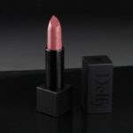 ⁦delfy lip stick matt cashmere(مات )احمر شفاه كريمي مطفي 4غرام⁩ - الصورة ⁦3⁩