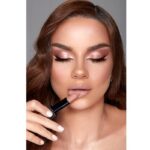 ⁦delfy lip stick matt mocca(مات )احمر شفاه مخملي مطفي 4غرام⁩ - الصورة ⁦6⁩