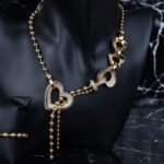 ⁦طقم اكسسوارات 3 قطع بتصميم قلب لون ذهبي حجم 6⁩ - الصورة ⁦2⁩