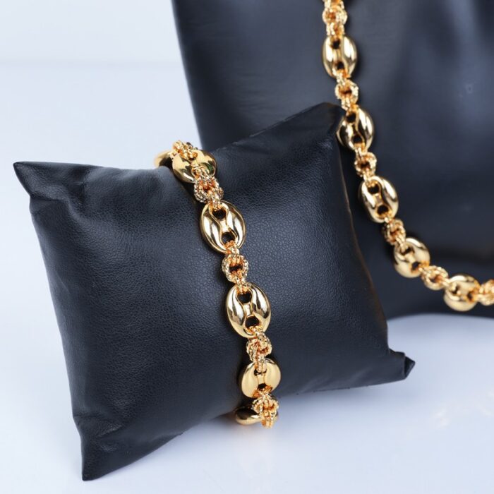 ⁦طقم اكسسوارات 3 قطع بلدي لون ذهبي⁩ - الصورة ⁦3⁩