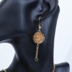 ⁦طقم اكسسوارات 4 قطع بتصميم وردة لون ذهبي⁩ - الصورة ⁦4⁩