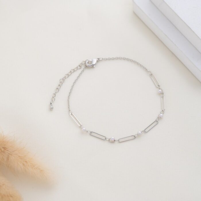 10336277_67dc5728e464f خلخال فضي بتصميم حلقات مع لولو - الصورة 1