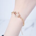 سوار ذهبي بتصميم نجمة