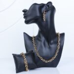 طقم اكسسوارات 3 قطع لون ذهبي بتصميم حلقات
